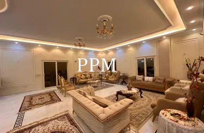 منزل مزدوج - 5 غرف نوم - 5 حمامات للايجار في شارع ليلي مراد - الياسمين 5 - الياسمين - مدينة القاهرة الجديدة - القاهرة