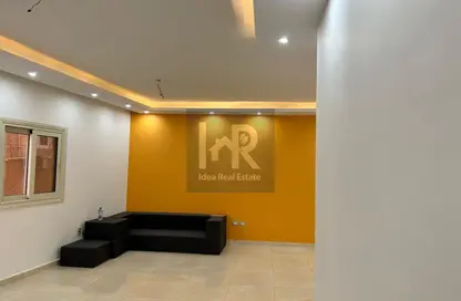 Apartment - 3 Bedrooms - 3 Bathrooms for rent in South Lotus - El Lotus - New Cairo City - Cairo