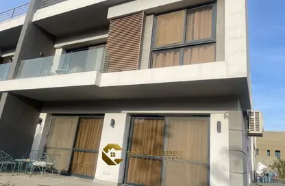 تاون هاوس - 4 غرف نوم - 4 حمامات للايجار في باتيو الزهراء - كمبوندات الشيخ زايد - الشيخ زايد - الجيزة