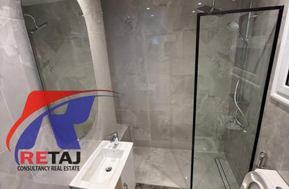 Apartment - 3 Bedrooms - 3 Bathrooms for sale in Mohammed Al Maqref St. - 6th Zone - Nasr City - Cairo