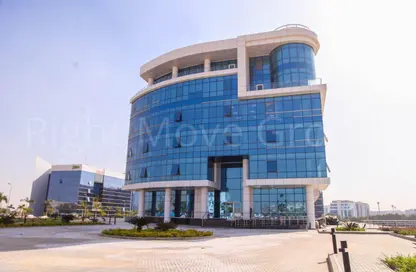 مساحات مكتبية - 5 غرف نوم - 3 حمامات للبيع في القرية الذكية - طريق مصر اسكندرية الصحراوي - مدينة 6 أكتوبر - الجيزة