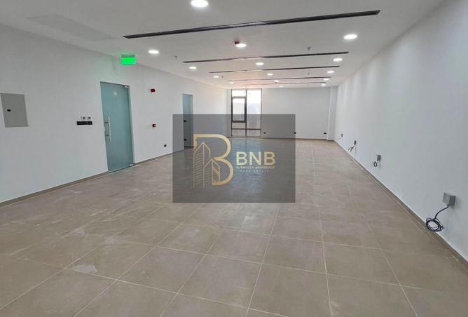 102061792 - Property Image 2