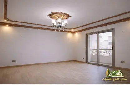 شقة - 3 غرف نوم - 2 حمامات للبيع في شارع سليمان جوهر - الدقي - الجيزة