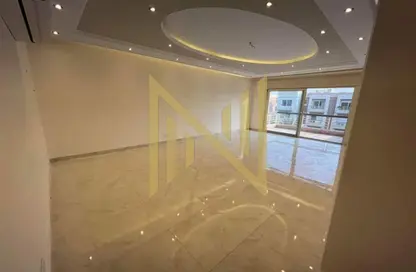 شقة - 3 غرف نوم - 3 حمامات للايجار في نيو جيزة - طريق مصر اسكندرية الصحراوي - مدينة 6 أكتوبر - الجيزة