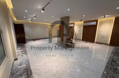 دوبلكس - 3 غرف نوم - 3 حمامات للايجار في شارع عمر مكرم - النرجس 6 - النرجس - مدينة القاهرة الجديدة - القاهرة