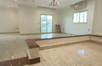 Office Space - Studio - 3 Bathrooms for rent in Nasr City - Cairo