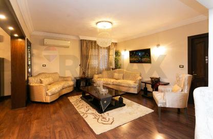 Apartment - 4 Bedrooms - 2 Bathrooms for sale in Zezenia - Hay Sharq - Alexandria