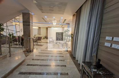فيلا - 4 - 4 للبيع في زايد ديونز - الحي السادس - الشيخ زايد - الجيزة