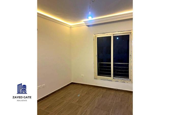 74304786 - Property Image 2
