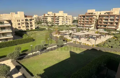 شقة - 3 غرف نوم - 2 حمامات للايجار في مدينة وصال - كمبوندات الشروق - مدينة الشروق - القاهرة