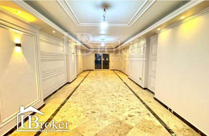 Apartment - 3 Bedrooms - 2 Bathrooms for rent in Mohamed Fawzy Moaz St. - Smouha - Hay Sharq - Alexandria