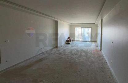 Apartment - 3 Bedrooms - 2 Bathrooms for sale in Muruj - Smouha - Hay Sharq - Alexandria Apartment - 3 Bedrooms - 2 Bathrooms for sale in Muruj - Smouha - Hay Sharq - Alexandria