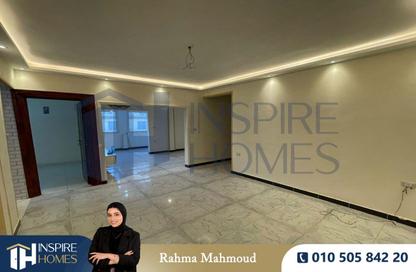 Apartment - 2 Bedrooms - 1 Bathroom for rent in Sporting - Hay Sharq - Alexandria