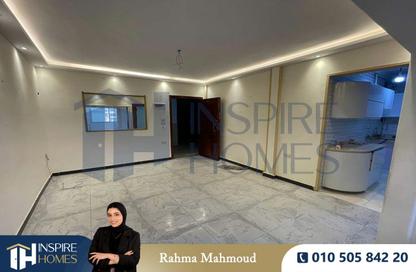 Apartment - 2 Bedrooms - 1 Bathroom for rent in Sporting - Hay Sharq - Alexandria