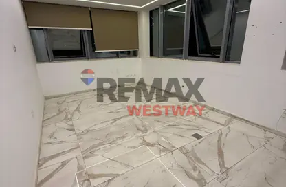 Office Space - Studio - 1 Bathroom for rent in Beverly Hills - Sheikh Zayed Compounds - Sheikh Zayed City - Giza