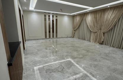 Apartment - 3 - 3 for sale in Eastown - 5th Settlement Compounds - The 5th Settlement - New Cairo City - Cairo Apartment - 3 - 3 for sale in Eastown - 5th Settlement Compounds - The 5th Settlement - New Cairo City - Cairo