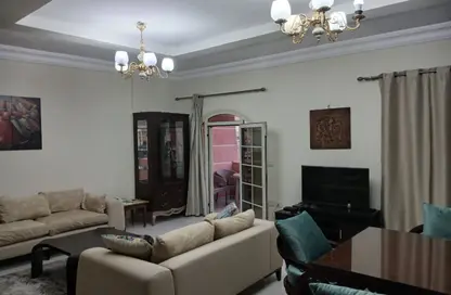 شقة - 3 غرف نوم - 2 حمامات للايجار في المنطقة ب - حى جنوب الاكايمية - مدينة القاهرة الجديدة - القاهرة