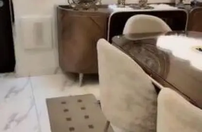 شقة - 3 غرف نوم - 2 حمامات للبيع في جراندا لايف - كمبوندات الشروق - مدينة الشروق - القاهرة