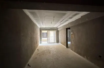 Apartment - 2 Bedrooms - 2 Bathrooms for sale in Capital East - Nasr City Compounds - Nasr City - Cairo