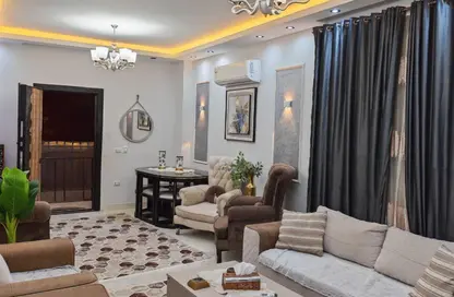 Apartment - 3 Bedrooms - 2 Bathrooms for sale in Street 14 - Neighborhood A - 2nd District West - Shorouk City - Cairo