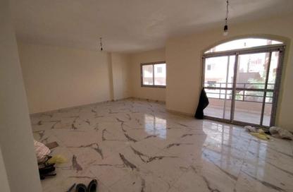 Apartment - 3 Bedrooms - 2 Bathrooms for rent in Mohamed Naguib Axis - Abou El Houl - New Cairo City - Cairo