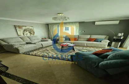 Apartment - 5 Bedrooms - 3 Bathrooms for sale in Al Shouyfat St. - District 1 - The 5th Settlement - New Cairo City - Cairo