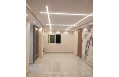 Apartment - 3 Bedrooms - 1 Bathroom for rent in Gate 1 - Khofo - Hadayek El Ahram - Giza