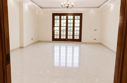 Duplex - 3 Bedrooms - 3 Bathrooms for sale in Street 17 - District 5 - The 5th Settlement - New Cairo City - Cairo
