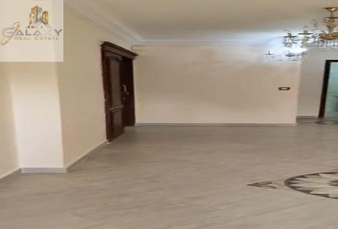 102070942 - Property Image 2