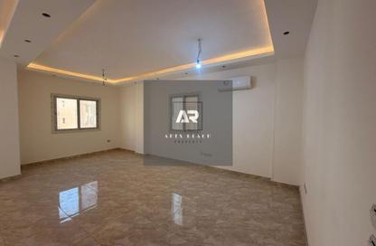 Apartment - 3 Bedrooms - 2 Bathrooms for rent in Mostashareen - North Investors Area - New Cairo City - Cairo