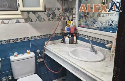 Apartment - 3 - 2 for rent in Al Madrasa Al Swesria St. - Camp Chezar - Hay Wasat - Alexandria