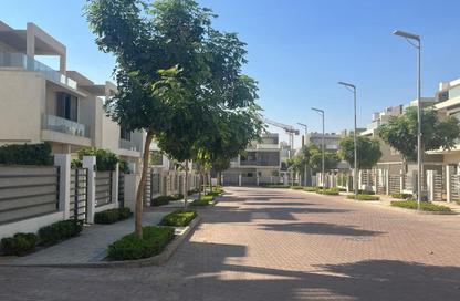 Villa - 4 Bedrooms - 5 Bathrooms for sale in Fifth Square - The 5th Settlement - New Cairo City - Cairo