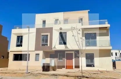 Villa - 3 Bedrooms - 4 Bathrooms for sale in Vye Sodic - New Zayed City - Sheikh Zayed City - Giza