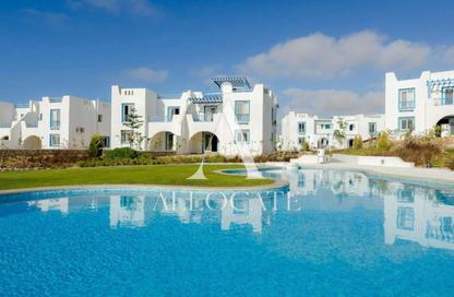 Chalet - 2 Bedrooms - 2 Bathrooms for sale in Mountain View - Ras Al Hekma - North Coast