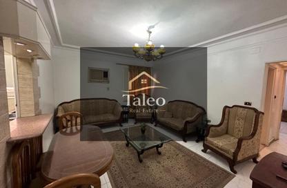 شقة - غرفة نوم - 1 حمام للايجار في شارع احمد حشمت - الزمالك - القاهرة