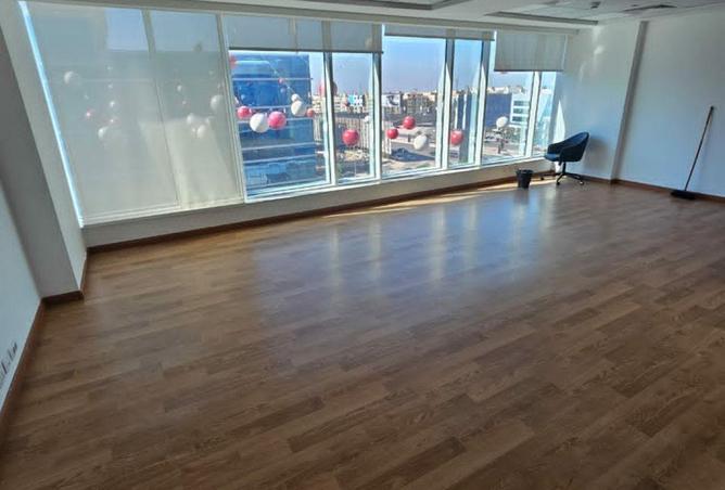 81304169 - Property Image 3