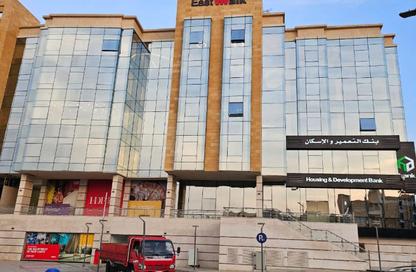 Office Space - 3 Bedrooms - 1 Bathroom for rent in V90 - North Teseen St. - The 5th Settlement - New Cairo City - Cairo