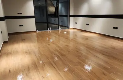 Office Space - 1 Bedroom - 2 Bathrooms for sale in Hyde Park - New Cairo City - Cairo