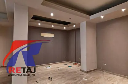 محل تجاري - استوديو - 1 حمام للايجار في شارع محمد حسنين هيكل - المنطقة السادسة - مدينة نصر - القاهرة