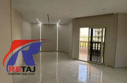 شقة - 3 غرف نوم - 3 حمامات للايجار في المستشارين - المستثمرين الشمالية - مدينة القاهرة الجديدة - القاهرة