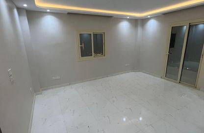 Apartment - 3 Bedrooms - 2 Bathrooms for sale in 8th Zone - Nasr City - Cairo