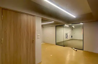 طابق كامل - استوديو - 4 حمامات للايجار في شارع الخمسين - زهراء المعادي - حي المعادي - القاهرة