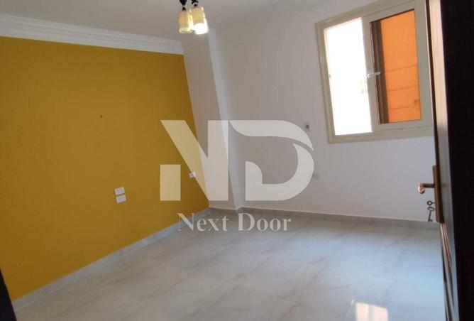 8701033 - Property Image 3