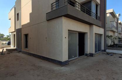 Villa - 5 - 4 for sale in Palm Hills New Cairo - 5th Settlement Compounds - The 5th Settlement - New Cairo City - Cairo