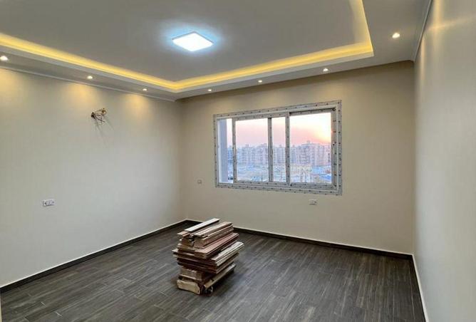 70106470 - Property Image 3