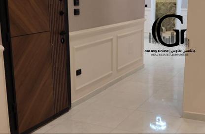Apartment - 3 Bedrooms - 2 Bathrooms for sale in 4th Neighborhood - 5th Area - Shorouk City - Cairo