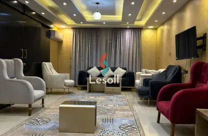 شقة - 3 غرف نوم - 2 حمامات للايجار في شارع أحمد عرابي - المهندسين - الجيزة