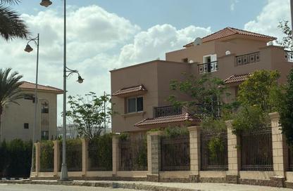 فيلا - 5 غرف نوم - 7 حمامات للبيع في رويال سيتي - كمبوندات الشيخ زايد - الشيخ زايد - الجيزة