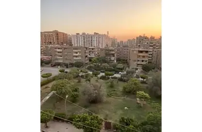 شقة - 3 غرف نوم - 1 حمام للبيع في شارع عطيه الصوالحي - المنطقة الثامنة - مدينة نصر - القاهرة