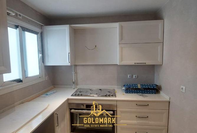 80790430 - Property Image 3
